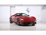 AFSヘッドライトシステムはコーナーの方向にライトを向けて光度を調節し、視認性を向上させます。