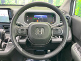 【純正革巻きステアリング】上質な革を使用することで、手にしっかり馴染みとても運転しやすいハンドルです♪