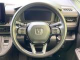 【純正革巻きステアリング】上質な革を使用することで、手にしっかり馴染みとても運転しやすいハンドルです♪