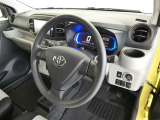 視界も広々で見晴らしの良い運転しやすいコックピットです。