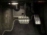 メルセデス・ベンツ車は、妥協を許さない常に高水準の技術と品質をもって製造されており、いつもでも変わらぬ価値を提供いたしております。