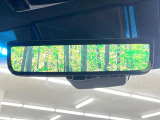 【デジタルインナーミラー】後席の大きな荷物や同乗者で後方が確認しづらい時でも安心!カメラが撮影した車両後方の映像をルームミラー内に表示。クリアな視界で状況の確認が可能です!
