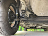 お車を安心してお乗りいただく為には、足回りの定期点検が欠かせません。サービスサポート(有償保証)では無料点検もご提供しており、安心のカーライフをお過ごしいただけるサポート体制が整っています。
