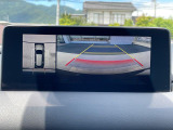 【360&deg;ビューモニター】専用のカメラにより、上から見下ろしたような視点で360度クルマの周囲を確認することができます☆死角部分も確認しやすく、狭い場所での切り返しや駐車もスムーズに行えます。
