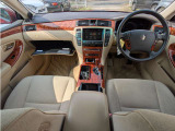 クラウン 3.0 ロイヤルサルーン i-Four 4WD 