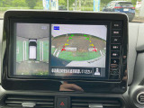 上から丸見えアラウンドビュー!車を真上から見下ろした様な映像を映し出すアラウンドビューモニター。これで車庫入れもラクラク。