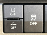 【車線逸脱抑制機能】高速道路走行時、車線からはみ出しそうな時にステアリングを制御し車線内を走行する様にアシスト。より安全な運転をサポートしてくれます!