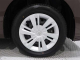 タイヤサイズは165/65R14です。