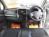 運転席からの俯瞰図になります!ドライバーが使いやすいような配置になっています。