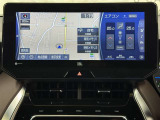 ディスプレイオーディオを装備。スマホとクルマをつなぐことで、これまでのナビに加えて、いろんなサービスが楽しめます。