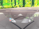 【スマートブレーキサポート】走行中に前方の車両等を認識し、衝突しそうな時は警報とブレーキで衝突回避と被害軽減をアシスト。より安全にドライブをお楽しみいただけます。