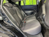 コンパクトカーですが、セカンドシートは十分な広さがあり快適にお乗りいただけます♪シートを倒して大きな荷物を積んだりと、用途の幅が広い1台です。