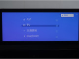 ディスプレイオーディオを装備。スマートフォンと車を繋ぐことで、これまでのナビに加えて色々なサービスが楽しめます。