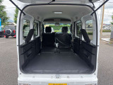 リアシートを倒すとこんなに広い空間が生まれます★