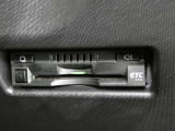 ナビ連動タイプのETC車載機です。ナビゲーションと連動してくれますのでカード未挿入を知らせてくれるなど便利な機能が追加されています。