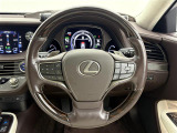 LS 500h バージョンL 4WD 本革シート