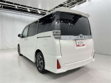 荷物をたっぷり載せて広々ドライビング♪夏でも冬でも、アウトドアやショッピングを思い切り楽しみましょう!