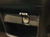 シガーソケットが付いているので、車から電源を取ることが出来ます!