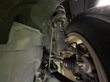 お車を安心してお乗りいただく為には、足回りの定期点検が欠かせません。サービスサポート(有償保証)では無料点検もご提供しており、安心のカーライフをお過ごしいただけるサポート体制が整っています。