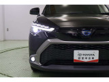 洗練されたデザインのBi-BeamLEDヘッドランプ。LEDシーケンシャルターンランプ、クリアランスランプ、デイタイムランニングランプを備えています。オートライト搭載。オートハイビームも装備しています