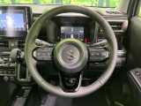 【純正革巻きステアリング】上質な革を使用することで、手にしっかり馴染みとても運転しやすいハンドルです♪
