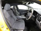 ゆったり室内で運転もしやすいです♪使い勝手の良い配置も考えられています!!