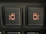【両側パワースライドドア】スマートキーや運転席のスイッチで後席両側スライドドアの開閉が可能♪電動だから力を入れてドアを開ける必要が無く、小さなお子様でも簡単に開け閉めでき快適です♪