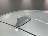 見た目もすっきり、機能的にも高感度なアンテナ仕様。