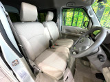 運転席シート廻りは使用感も少なく、良好な状態となっています。丁寧に使われていたことがよくわかりますね。