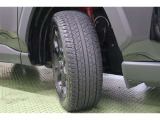 タイヤサイズ 225/60R18。