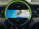 バックカメラ搭載!駐車時も安心ですね!