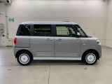 軽自動車、小型車を中心に常時300台展示車を御用意させて頂いております