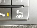 【ブラインドスポットモニタリング】走行中、ドアミラーの死角になりやすい箇所に後続車が接近するとサイドミラー付近に警告を表示、ドライバーに注意喚起をしてくれます。