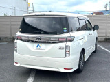 ☆全国のネクステージからお取り寄せが可能※!遠方の店舗に展示してあるクルマが気になる場合も、最寄りの店舗でご覧いただくことが可能です!是非私たちに要望をお聞かせください!※別途費用