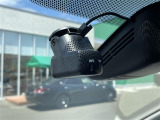 【ドライブレコーダー】映像・音声などの運転中の記録を残します。事故などを起こした起こされた時の証拠になりえますので、もしも時でも安心ですね。