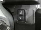 【衝突回避被害軽減装置・車線逸脱警報装置】のセットスイッチです。安全装備搭載でドライバーの安全をサポートします。