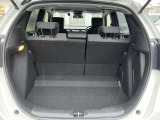 普段の買い物でしたらしっかり積める十分な荷室スペースが確保されています。