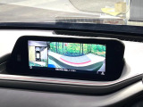 【360&deg;ビューモニター】専用のカメラにより、上から見下ろしたような視点で360度クルマの周囲を確認することができます☆死角部分も確認しやすく、狭い場所での切り返しや駐車もスムーズに行えます。
