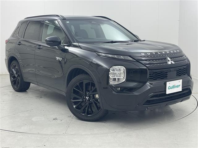 アウトランダー PHEV 2.4 ブラック エディション 4WD 本革シート