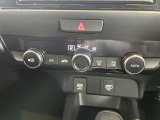 オートエアコン装備!車内を快適に保ちます!