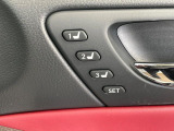 【メモリー機能付きパワーシート】ドライバーごとに設定したシート位置を記憶して、ボタン一つで切り替えできる便利な機能!運転する方が複数名いらっしゃるご家庭におすすめです♪