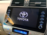 【メーカー純正ナビ】インテリアに溶け込むスタイリッシュな「専用設計」メーカーナビを装備♪視認性や操作性など基本性能にも優れ、より上質なカーライフをお楽しみいただけます。