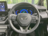 【純正革巻きステアリング】上質な革を使用することで、手にしっかり馴染みとても運転しやすいハンドルです♪