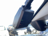 【ドライブレコーダー】映像・音声などの運転中の記録を残します。事故などを起こした起こされた時の証拠になりえますので、もしも時でも安心ですね。