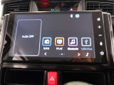 ディスプレイオーディオを装備。スマホとクルマをつなぐことで、これまでのナビに加えて、いろんなサービスが楽しめます。