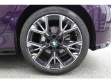 お車の詳細等はお気軽にBMW正規ディーラー Osaka BMW BPS姫里までお問い合わせくださいませ。スタッフ一同、お待ちしております。0078-6002-582225