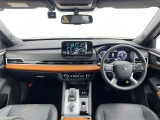 アウトランダー PHEV 2.4 P 4WD 本革シート 修復歴無し