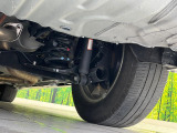 お車を安心してお乗りいただく為には、足回りの定期点検が欠かせません。サービスサポート(有償保証)では無料点検もご提供しており、安心のカーライフをお過ごしいただけるサポート体制が整っています。