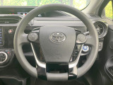 インテリアに合わせたデザインのステアリングは、運転される方のことも考え、運転しやすい形状、大きさです。是非一度、実際に触ってお確かめください。