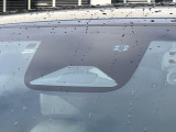 【ホンダセンシング】走行中に前方の車両等を認識し、衝突しそうな時は警報とブレーキで衝突回避と被害軽減をアシスト。より安全にドライブをお楽しみいただけます。